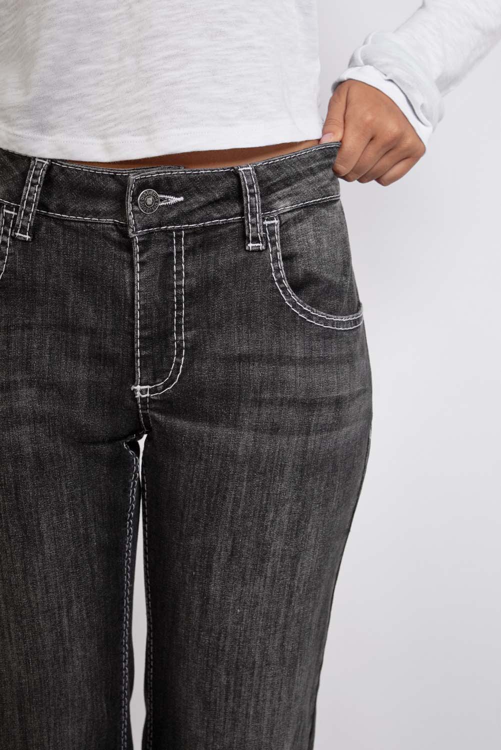 Subdued Popular - Low-Waist Flared Jeans