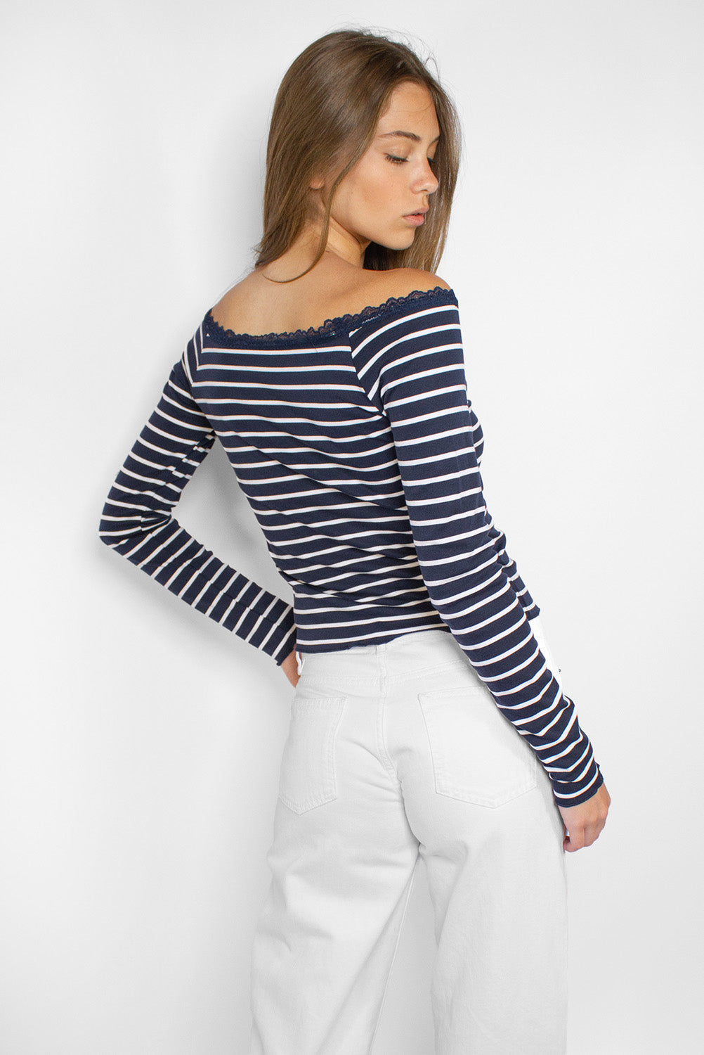 Subdued Recommended - Boat neck T-shirt with lace