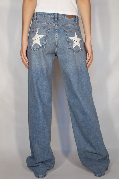 Subdued Featured - Low-rise star jeans