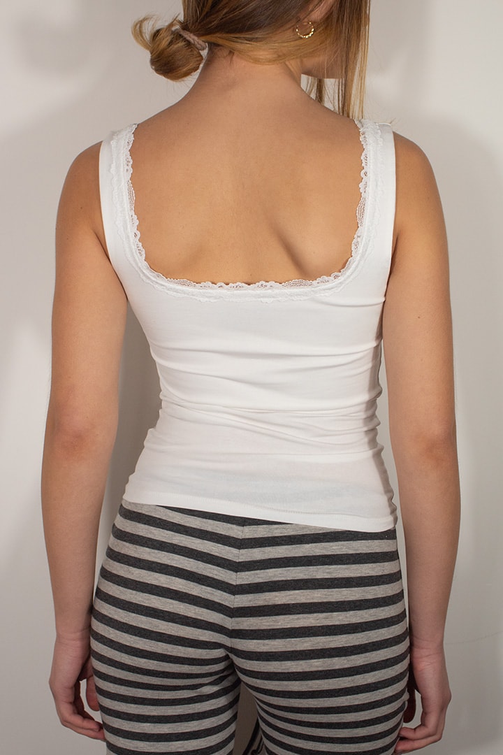 Subdued Exclusive - Square neckline top with lace