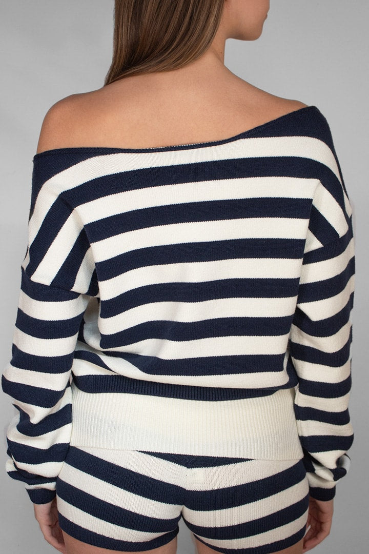 Subdued Trending - Boat neck sweater
