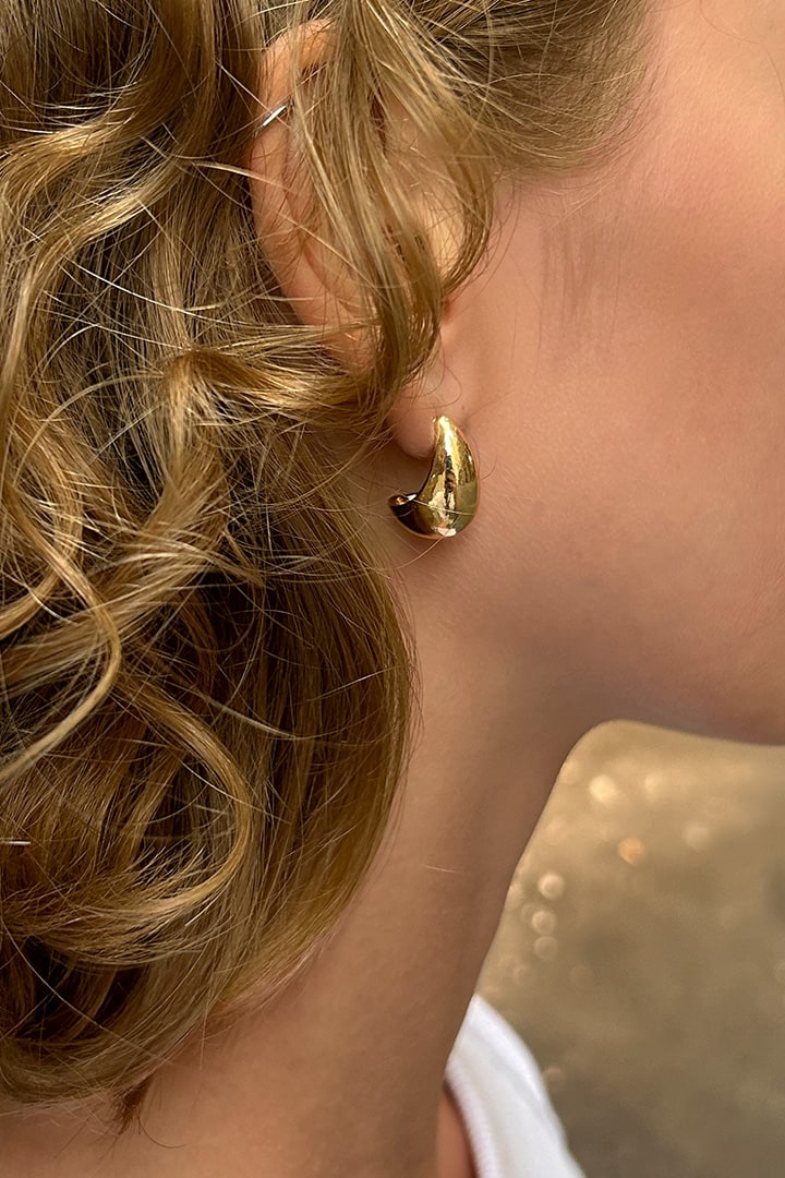Subdued Recommended - Hoop earrings