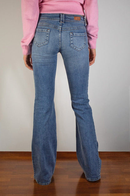 Subdued Essential - Double-button flared jeans