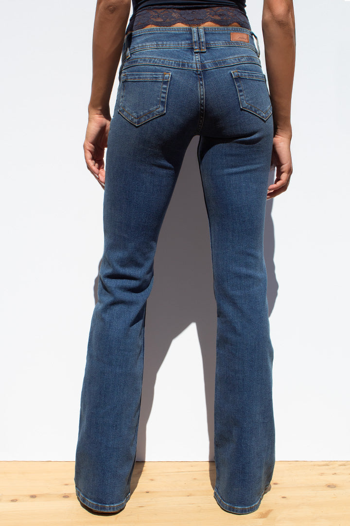 Subdued Essential - Double-button flared jeans