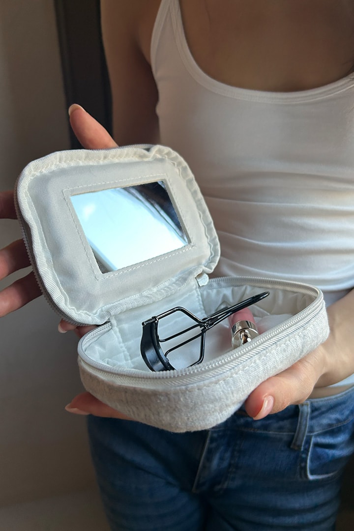 Subdued New - Wings Beauty case