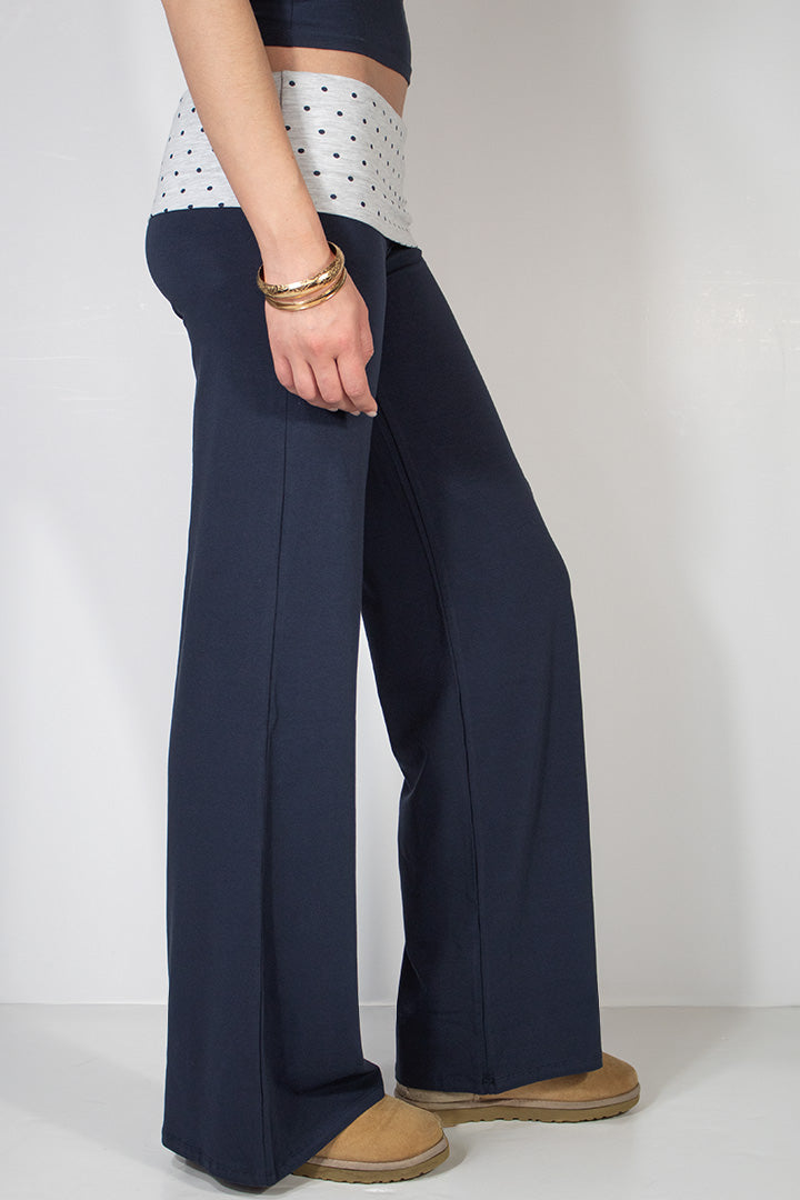 Subdued Smart Buy - Wide-leg pants