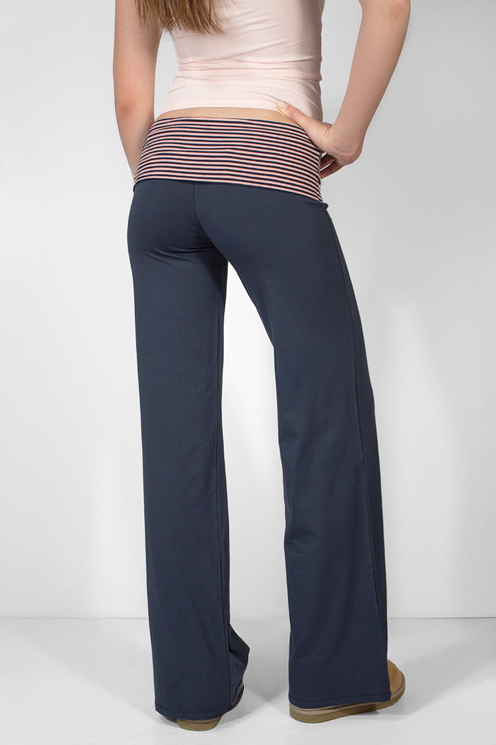 Subdued Smart Buy - Wide-leg pants