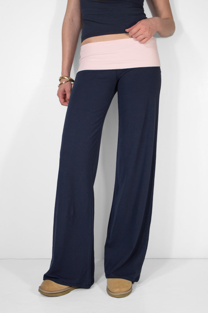 Subdued Smart Buy - Wide-leg pants