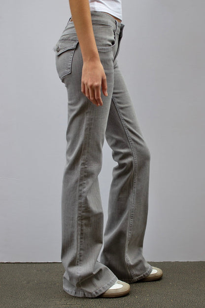 Subdued Sale - Low waist flared jeans