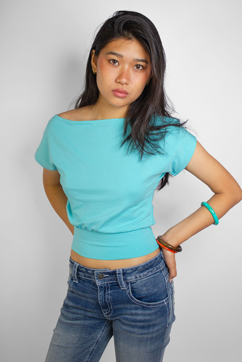 Subdued Great Value - Cropped boat neck T-shirt