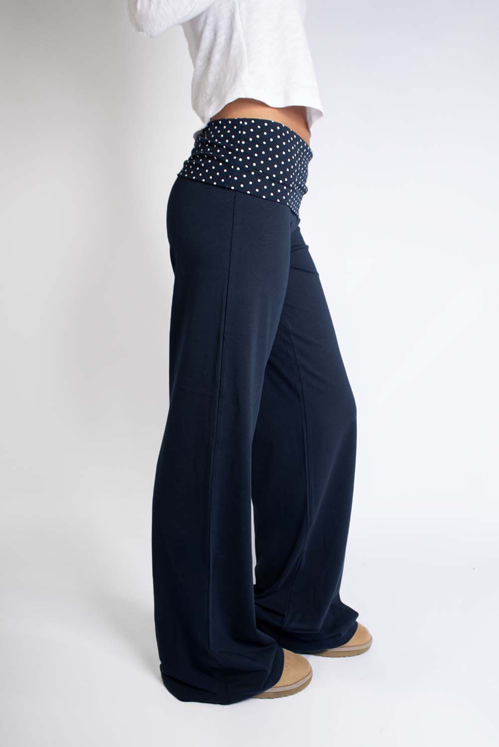 Subdued Classic - Wide-leg pants with cuffs