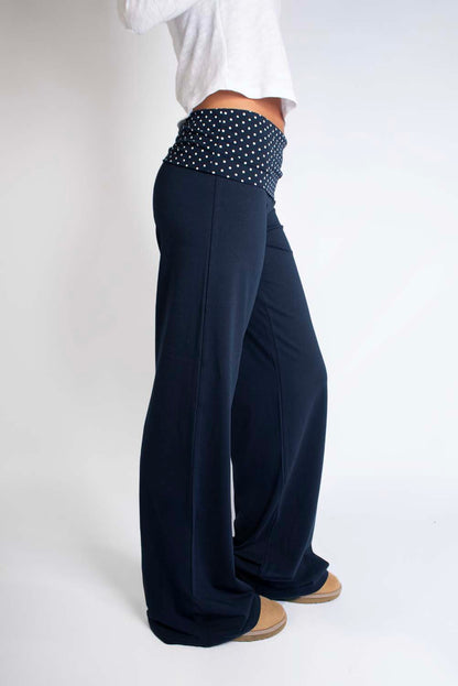 Subdued Classic - Wide-leg pants with cuffs