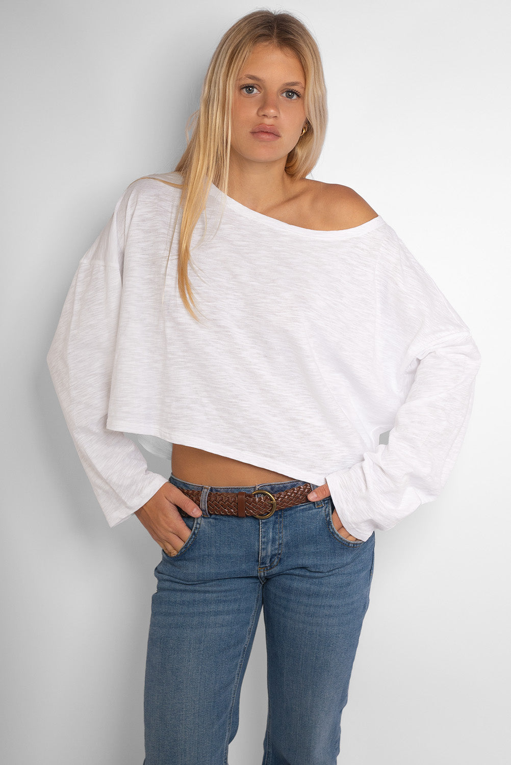 Subdued Signature - T-shirt with a boat neck