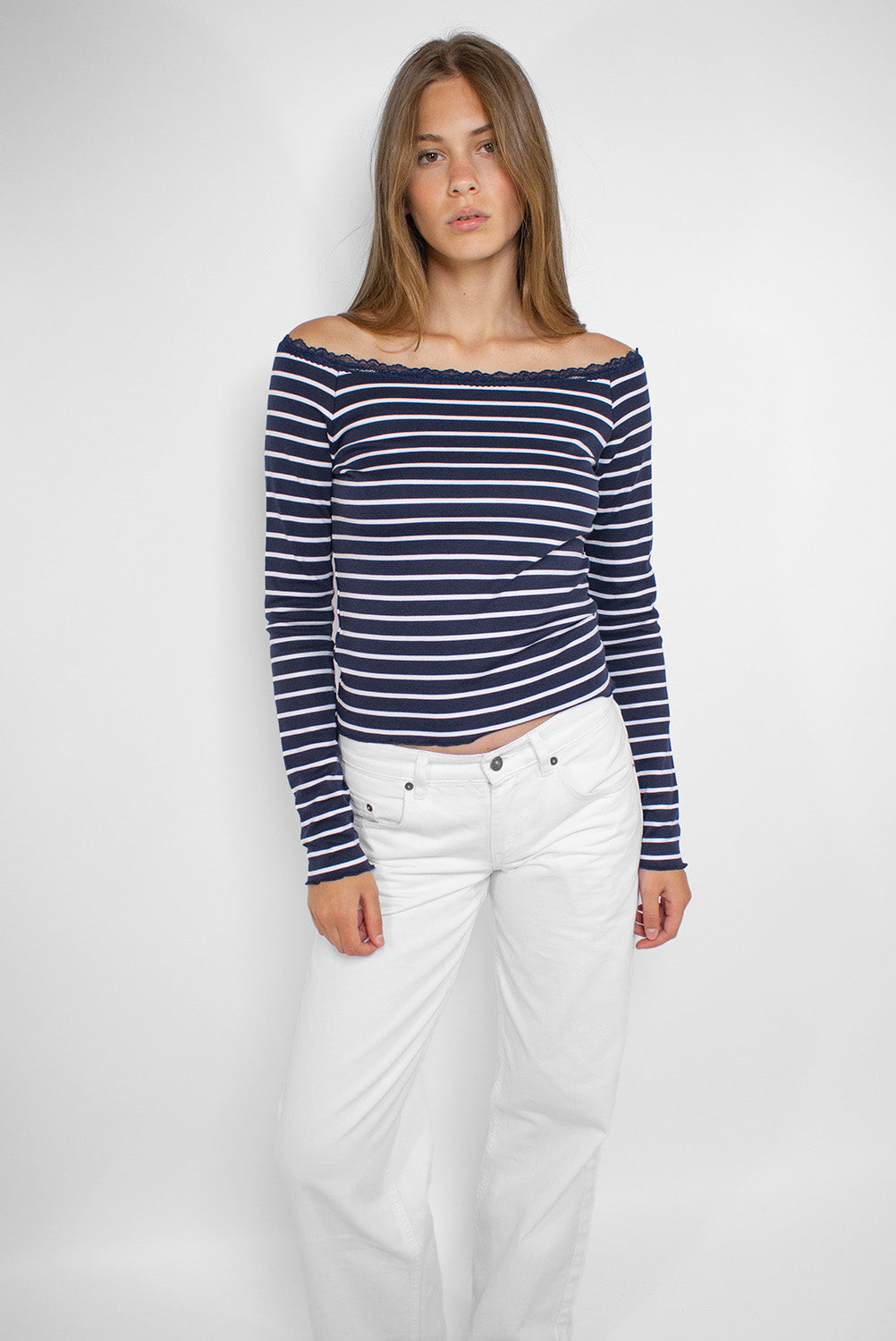 Subdued Recommended - Boat neck T-shirt with lace