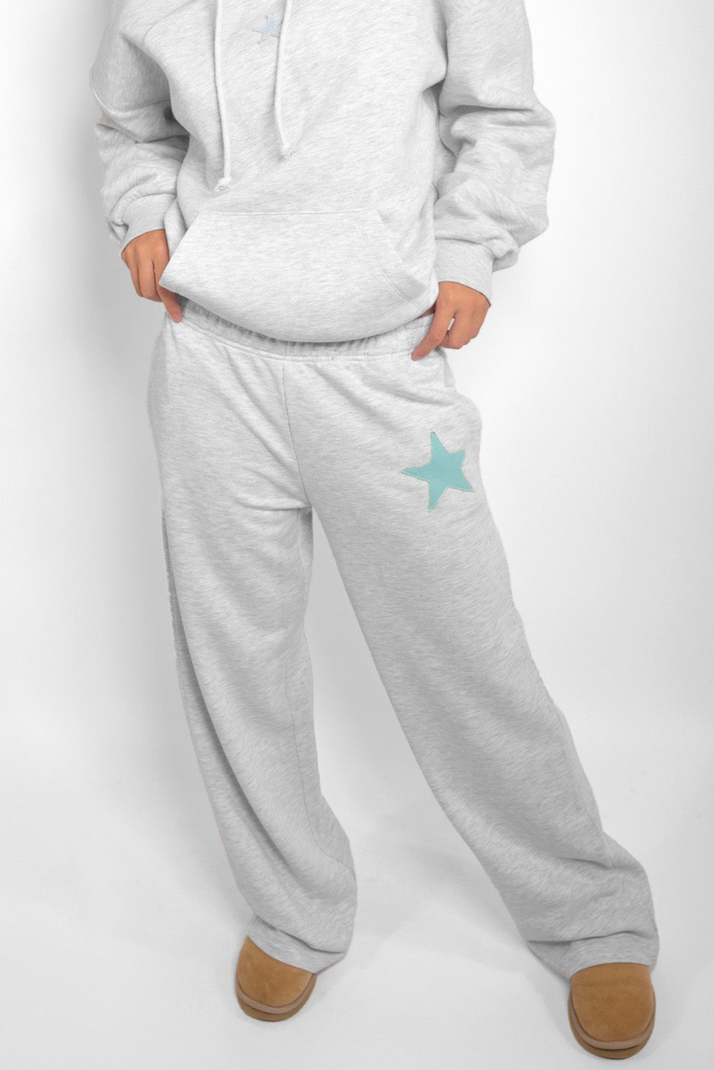Subdued Quality - Wide-leg joggers with star patch