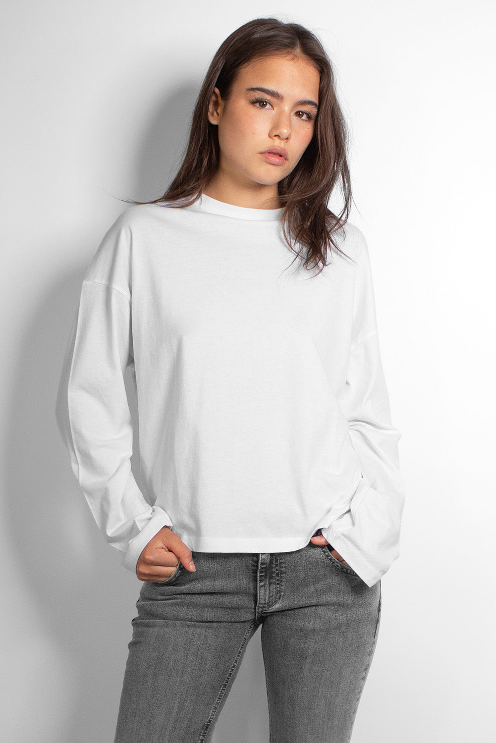 Subdued Customer Favorite - Long-sleeved crew-neck T-shirt