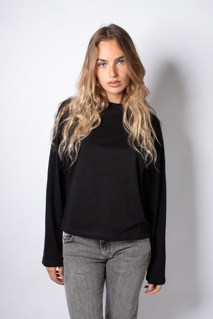 Subdued Customer Favorite - Long-sleeved crew-neck T-shirt